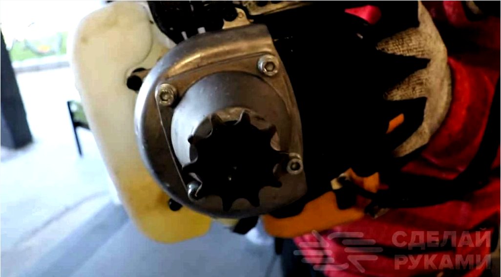 Motorkerékpár robogó trimmer benzinmotorral