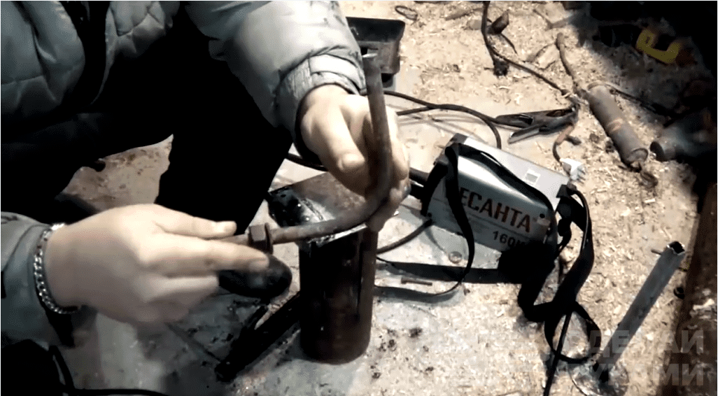 Prés tűzifa előállításához fűrészporból (eurodrive, brikett)