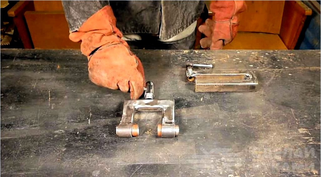 Házi készítésű kések egy kést készítő számára improvizált anyagokból
