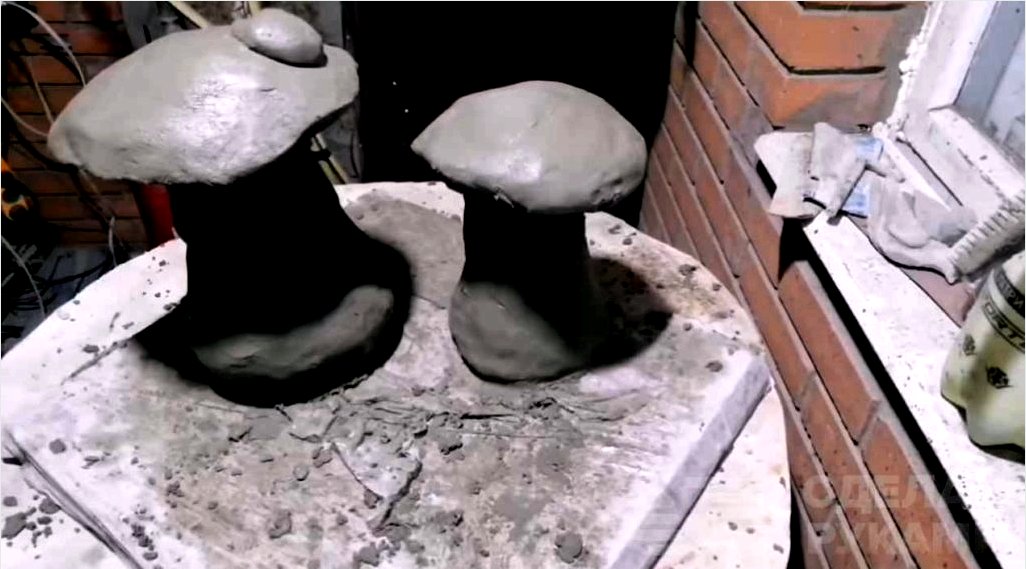Dekoratív gombák PET palackokból és cementből