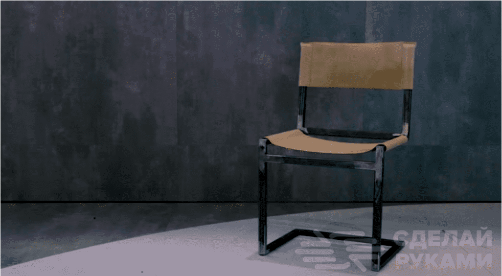 Ipari stílusú profilcsőből készült egyszerű szék