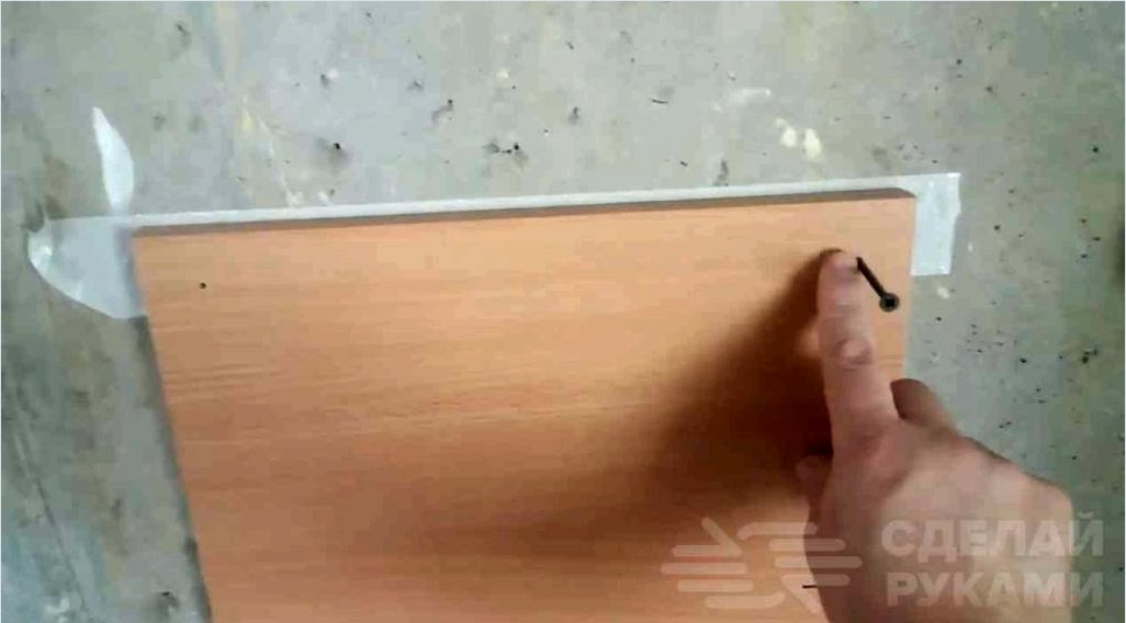 Pontos jelölési módszer a beton lyukainak fúrására
