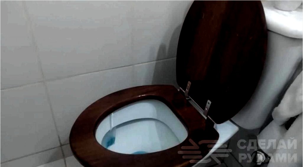 Kényelmes fából készült ülés készítése WC-fedéllel