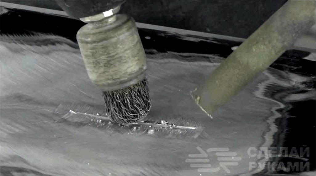 Hogyan lehet forrasztani egy lyukat alumíniumból ón nélkül, argon nélkül