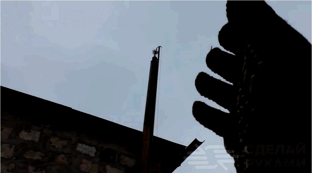 Hogyan tisztítsunk kéményt anélkül, hogy felmásznánk a tetőre