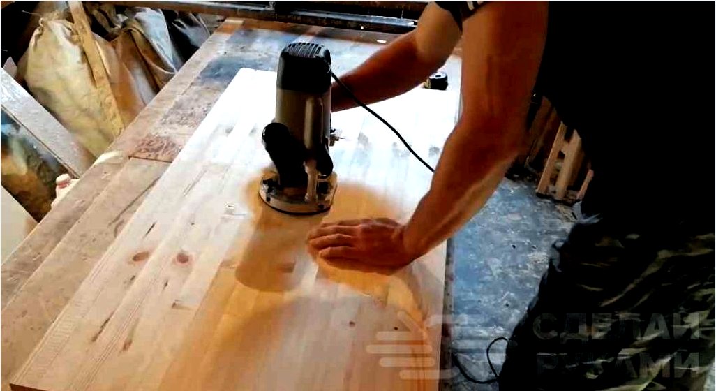 Hogyan készítsünk egy maróasztalot egy műhelyben saját kezűleg