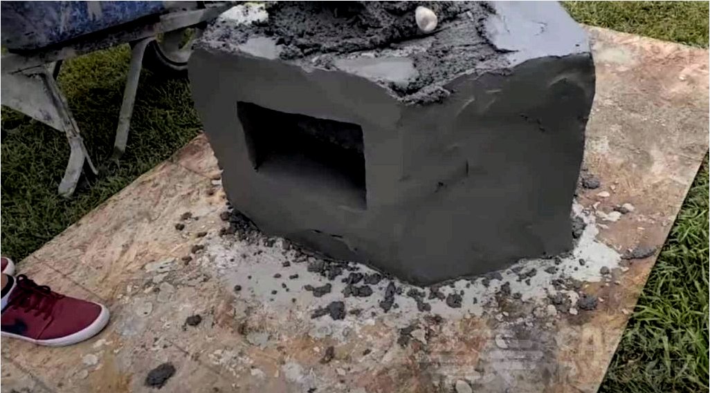 Hogyan készítsünk egy "kő" táblát cementből és habosított polisztirolból
