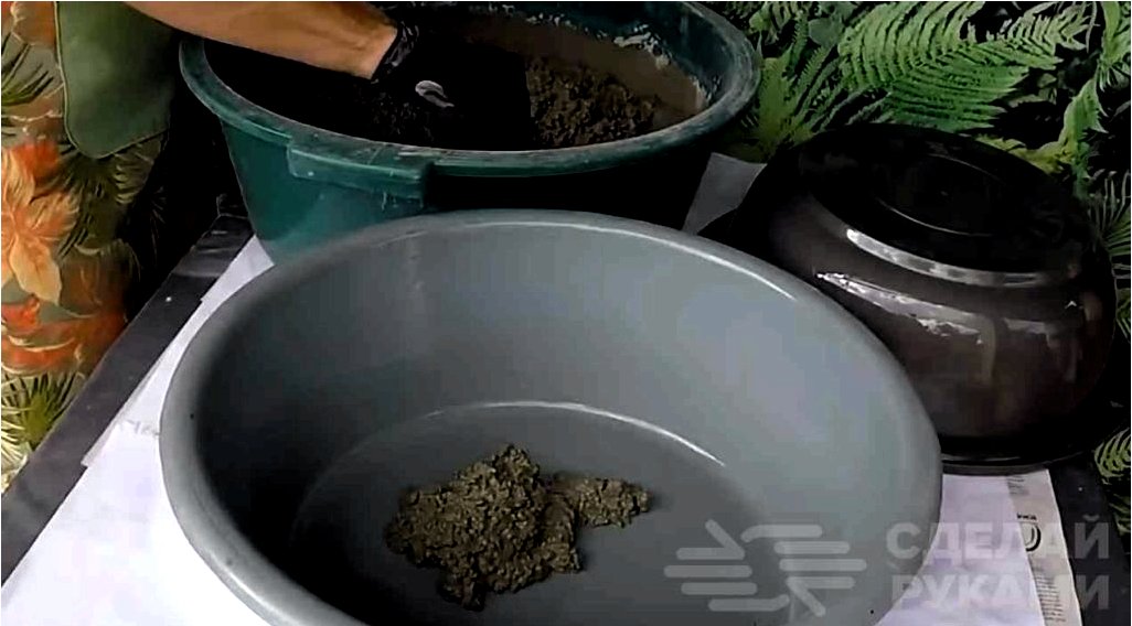 Hogyan készítsünk vázát cementből, habosított polisztirolból és törött üvegből