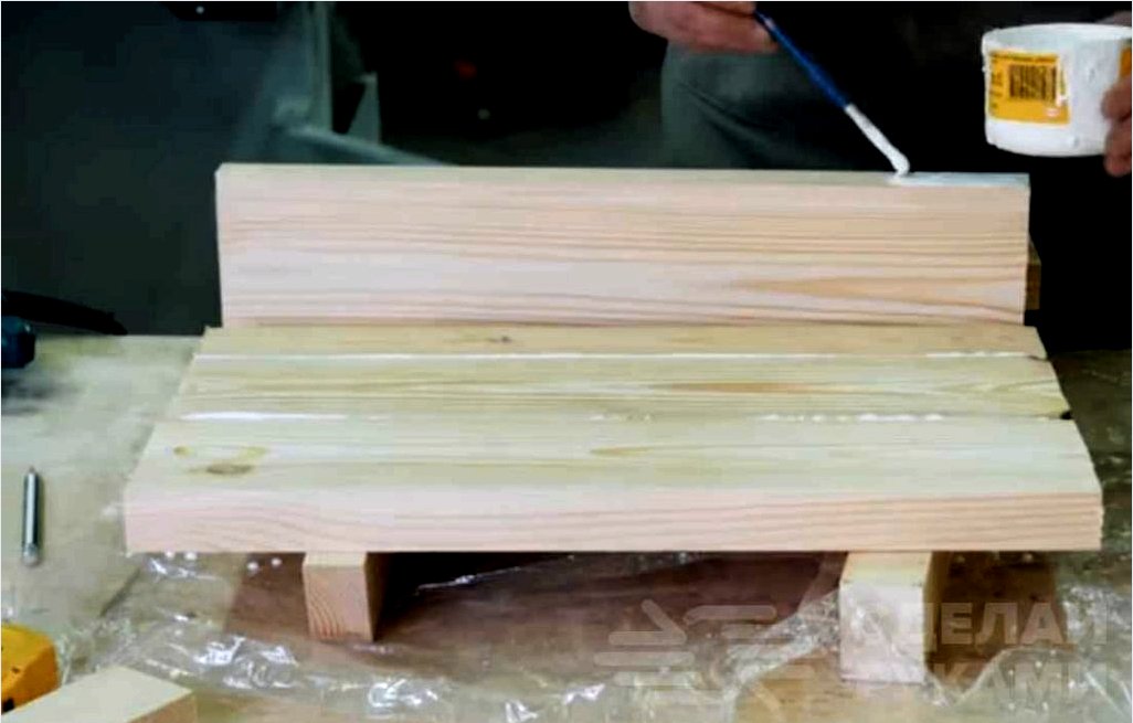 Hogyan készítsünk egy fából készült széket minimális szerszámmal?