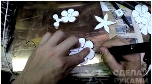 Hogyan készítsünk egy gyönyörű rézrózsa saját kezével