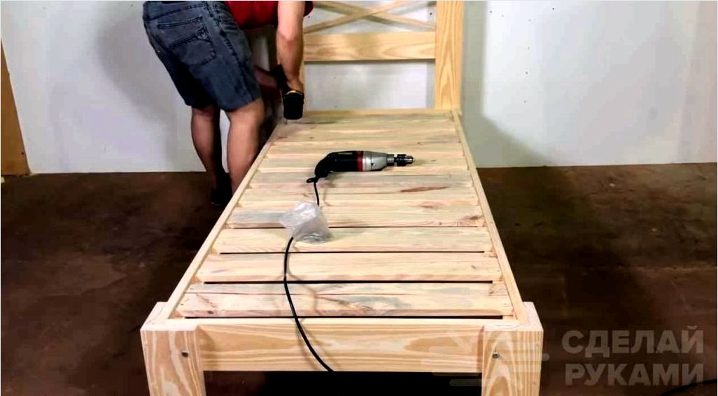 Hogyan készítsünk egyszemélyes ágyat fából?
