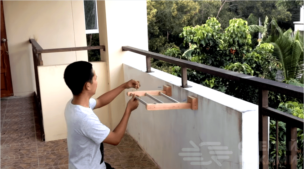 Hogyan készítsünk ruhaszárítót az erkélyen