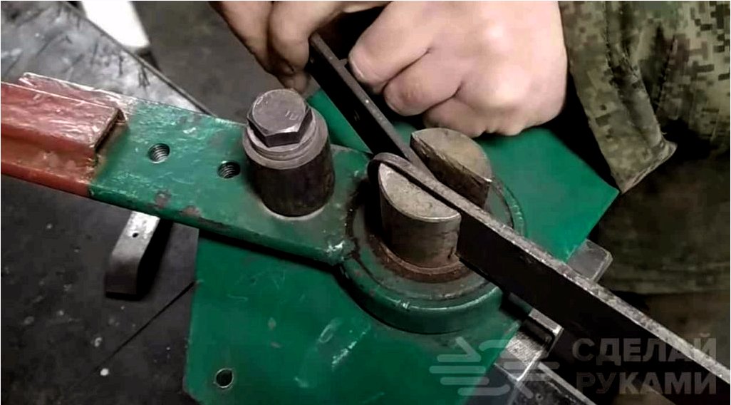 Hogyan készítsünk egy egyszerű barkács kézzel készített hókaparót