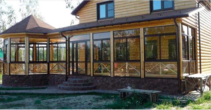 Hogyan csatolhatunk verandát a házhoz saját kezével: Áttekintés