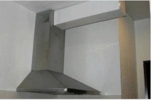 A fedél szellőzőcsatornajának elfedése a konyhában: Tippek