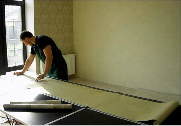 DIY tapéta: vinil és nem szőtt alap- A ház falainak javítása kezdőknek
