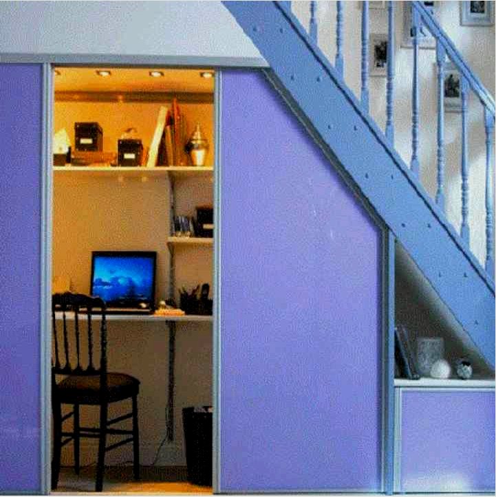 Csináld magad beépített gardrób a lépcsők alatt: Hogyan lehet ezt csinálni a házban - Ötletek