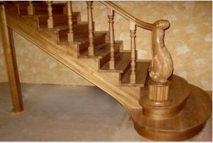 Hogyan készítsünk lépéseket tölgy lépcsőknél, a munka szakaszai - Lépcsők típusai tömör tölgyből, lépcsők, korlátok és balkonok gyártása - Tippek 