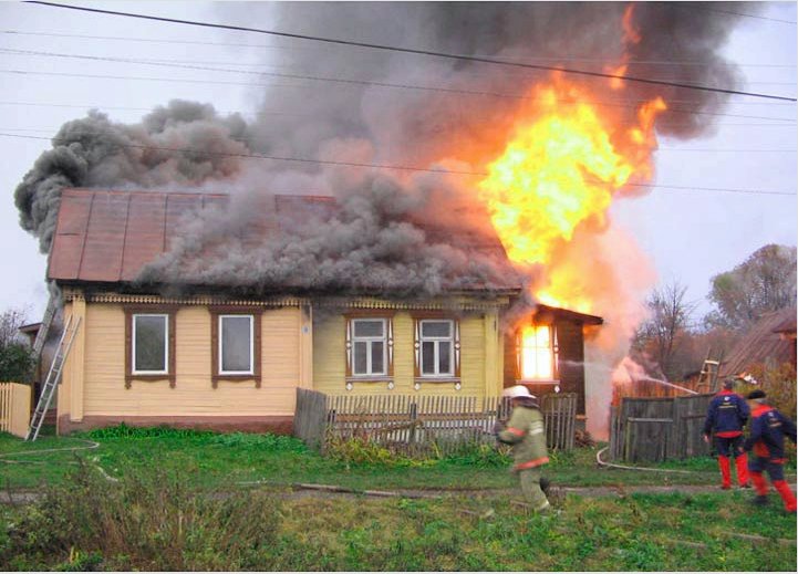 Mi a teendő, ha tűz van a házban?  Teendőid vészhelyzet előtt és után és Fénykép