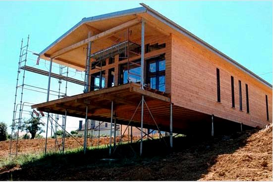 Hogyan építsünk házat egy csavaros alapra: előnye és hátránya - lépésről lépésre történő telepítés ház alatt saját kezűleg 