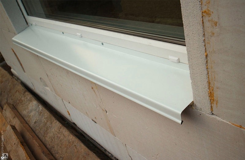 Hogyan válasszuk ki a megfelelő ablakpárkányt a műanyag ablakokhoz