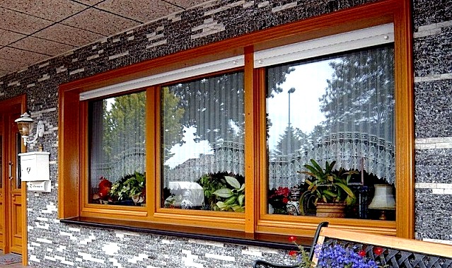 Milyen ablakokat helyezzünk el egy magánházban: ablakkeretek típusai, előnyei és hátrányai