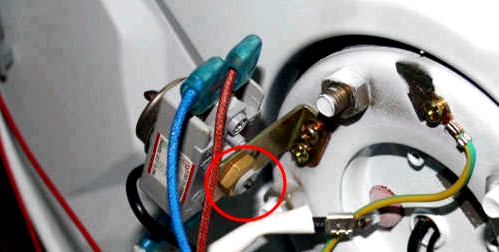 Csináld magad vízmelegítő javítás: a vízmelegítő nem kapcsol be, a vízmelegítő termosztátja kioldott