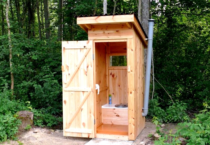 Hogyan építsünk vidéki WC-t saját kezűleg: készüléktípusok, utcai változat, finn technológia, szeptikus tartály, autonóm szennyvíz