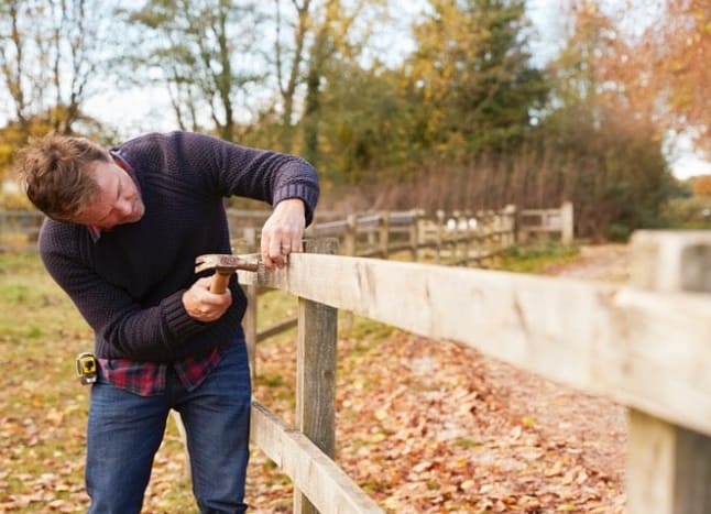 7 Fontos dolog, amit a kerítésoszlop javításról tudni kell