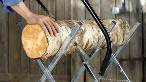 Hogyan készítsünk barkácsokat fa fűrészeléséhez?