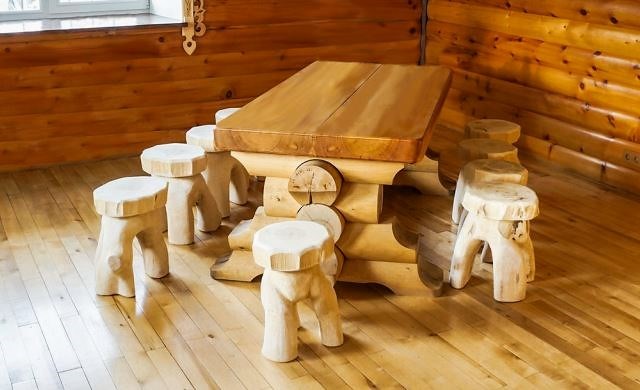 Hogyan készítsünk fából készült székletet: ötletek és példa az önszerelésre