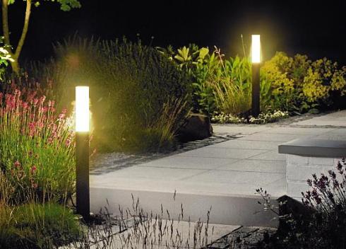 Különféle kerti és utcai világítási lehetőségek