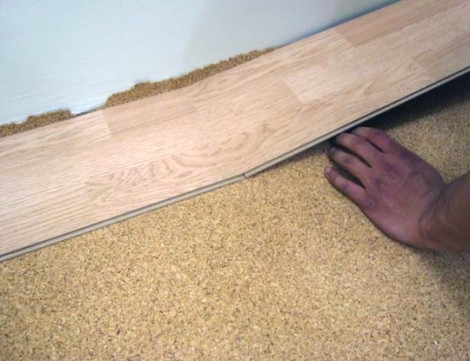 Hogyan lehet az országban betakarni és szigetelni a padlót?