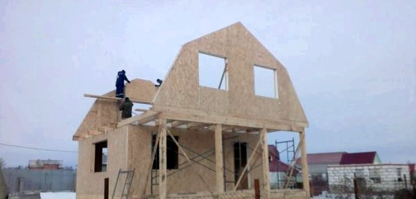 A favázas ház téli építése lerövidítheti annak élettartamát, ha az építési technikát nem megfelelően követik