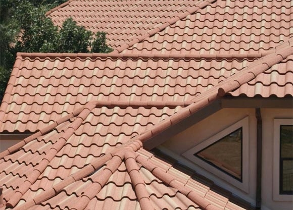 Minimális tetőhajlásszög és tetőfedő anyag