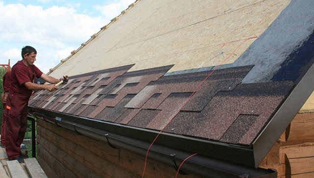 A tető telepítése rugalmas cserépből - a fektetési technológiák változatai