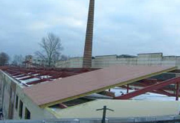 Szendvicspanel tetőszerkezetek beépítése - technológia