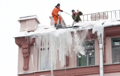 A tetők jégtelenítése - a tetőfűtéshez használt kábelek kiválasztása
