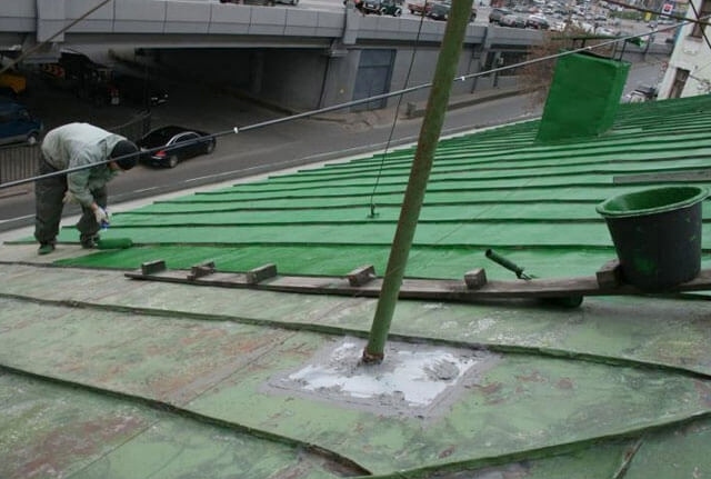 Hogyan kell javítani a tető egy magánház - javítási lehetőségek különböző tetőfedő anyagokhoz