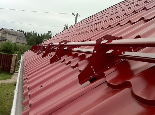 Tartozéktípusok a fémlemezekhez - a tetőelem célja és jellemzői
