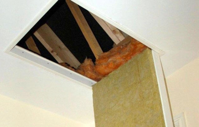 Hogyan készítsünk egy tetőablakot a padlásra - módszerek különböző konstrukciókhoz