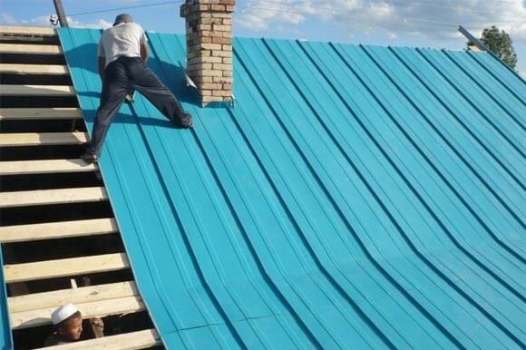 Állóvarratos tető telepítése - technológia