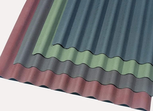 Ondulin vagy hullámlemez – mi a jobb a tető, összehasonlítása az anyagi paraméterek és jellemzők