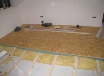 OSB lemezek szerelése fapadlóra padlók befejezéséhez - parketta és laminált