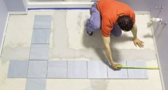 Hogyan kell kiszámítani a padlónkénti csempe számát, a fektetési munka típusától függően
