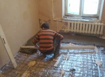 A padló esztrich kitöltése Hruscsovban - a munka rövid leírása, az anyagok
