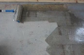 A betonlap padlóburkolatának lehetőségei – a munka elvégzésének eljárása
