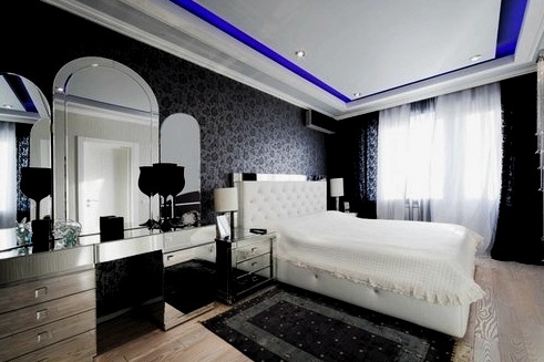Fehér ágy a hálószobában: sikeres tervezési megoldások