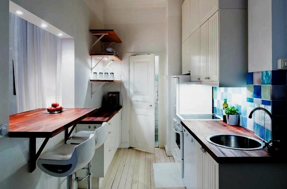 Egy keskeny kis konyha kialakítása: hogyan kell felszerelni egy hosszú, keskeny konyhát