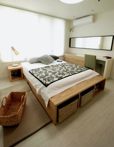 Egy kis hálószoba belseje: bútorok és általános színséma kiválasztása